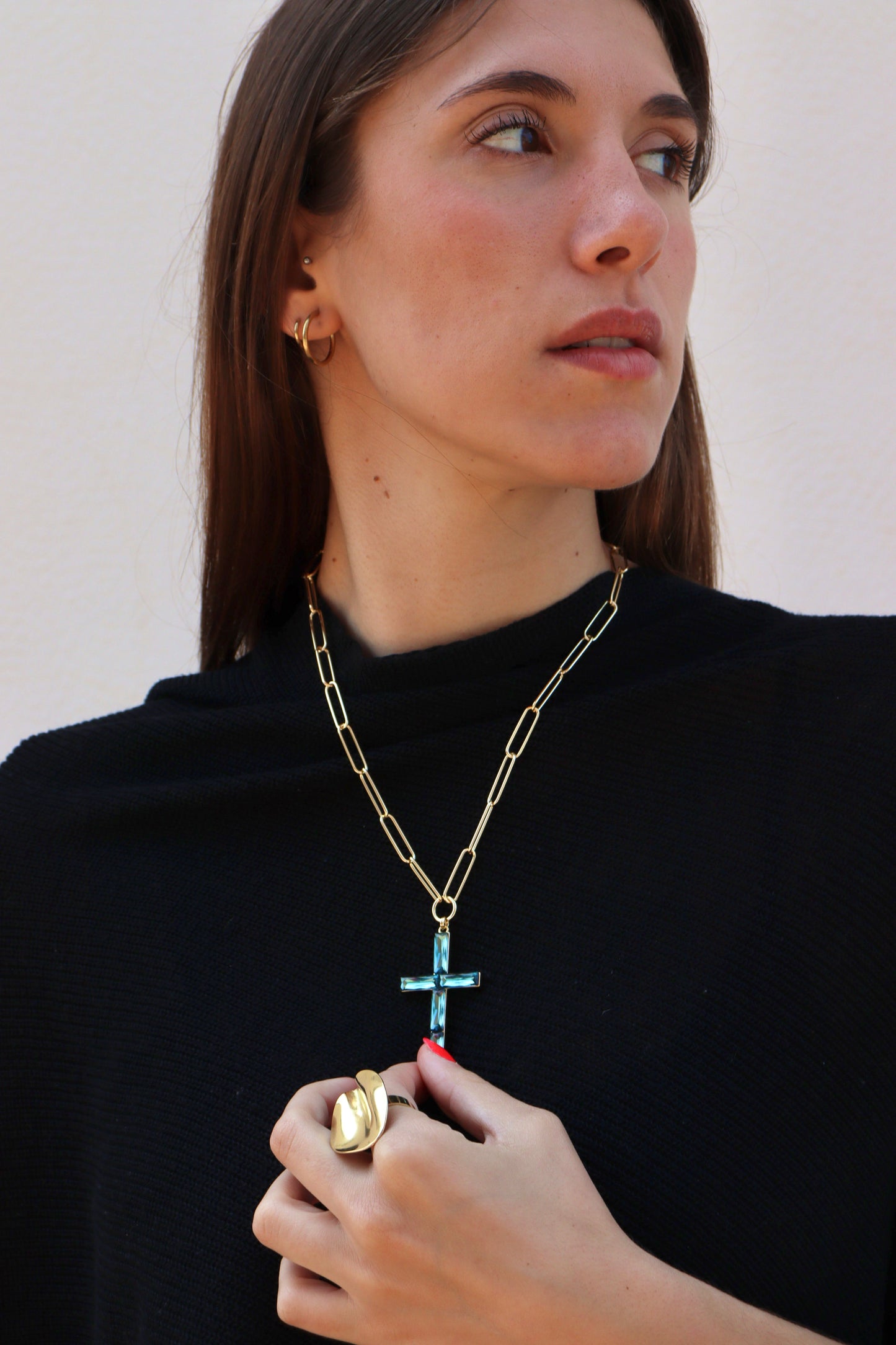Collar Cruz Cadena Azul grisaceo